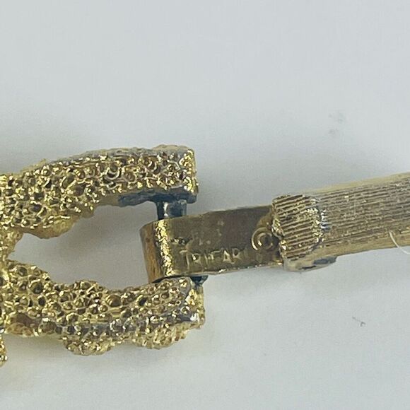 Crown Trifari Signed Bracelet Gold Tone Nugget Rope White Faux Pearl Link VTG 7" - Picture 13 of 16
